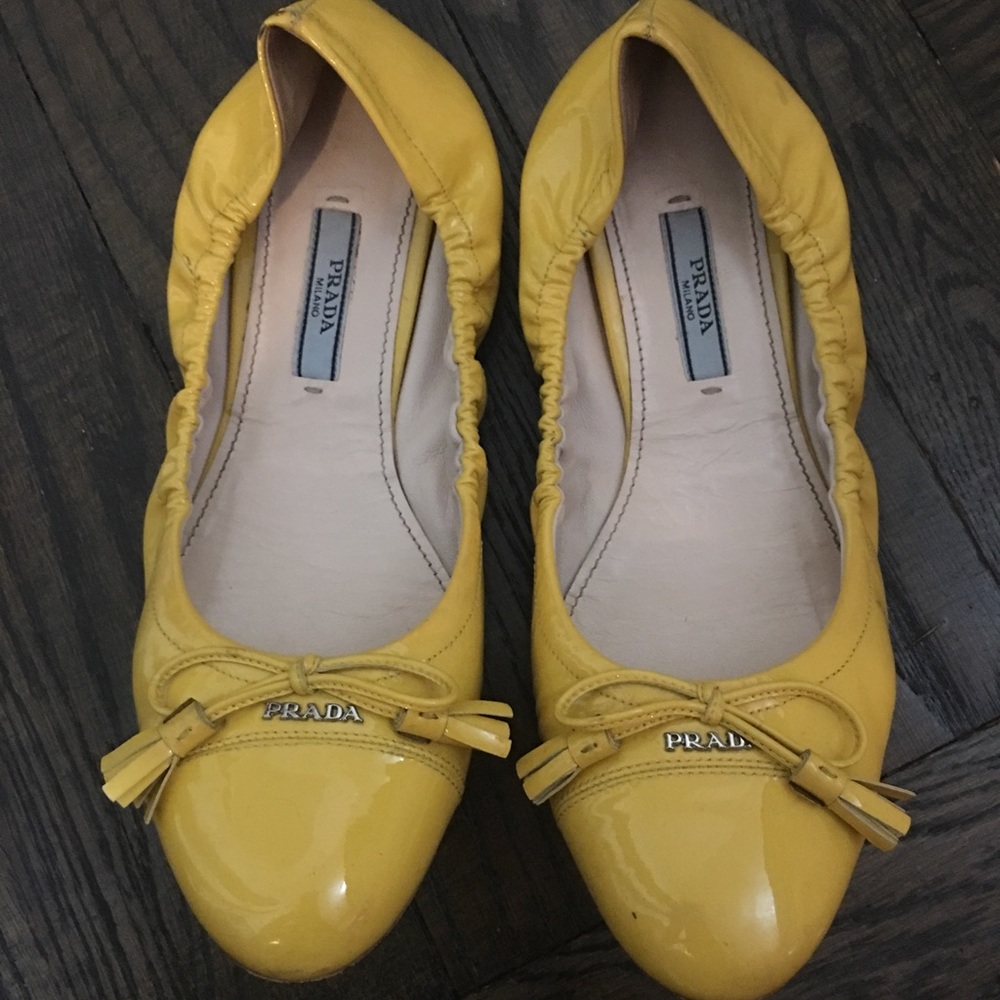 Prada yellow paten leather ballet flats ballerinas - Picture 2 of 6
